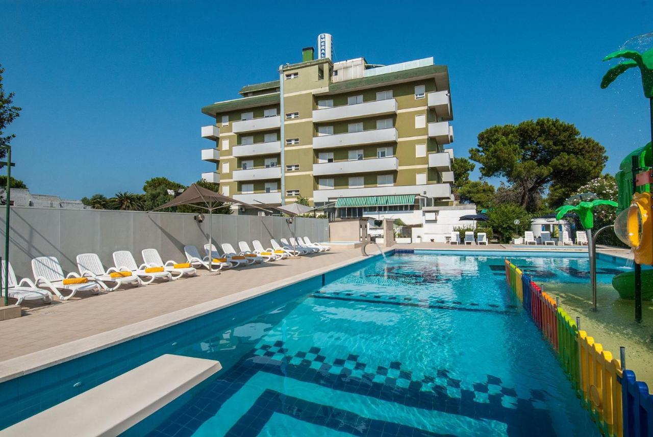 Hotel Smeraldo Giulianova Extérieur photo