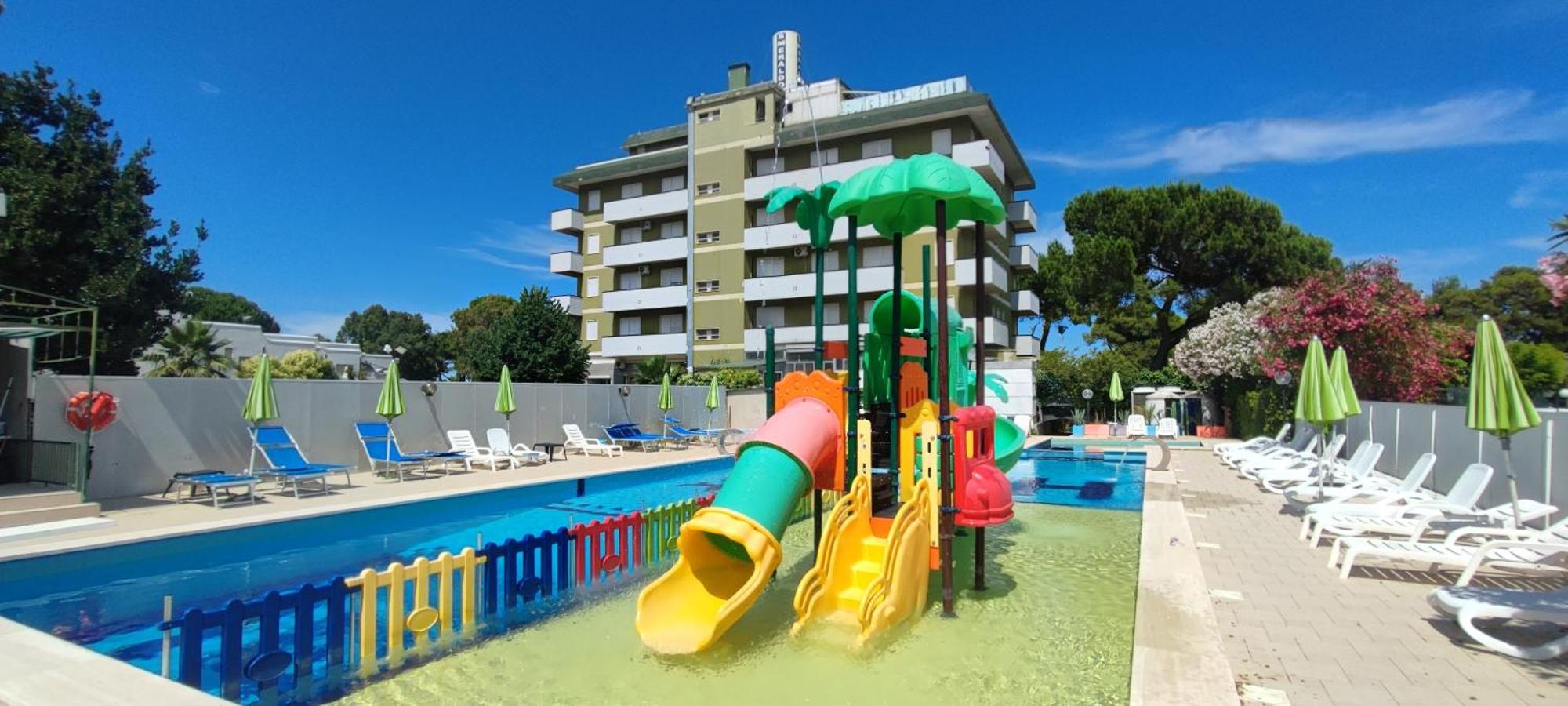 Hotel Smeraldo Giulianova Extérieur photo