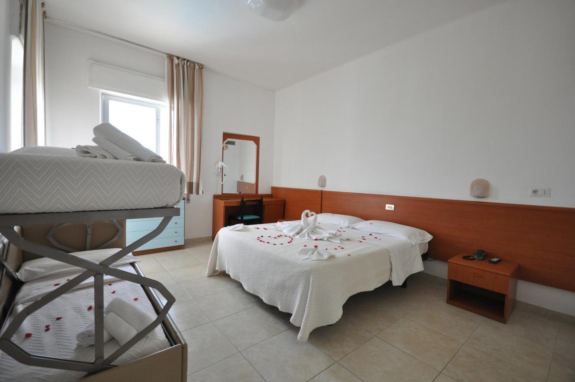 Hotel Smeraldo Giulianova Extérieur photo