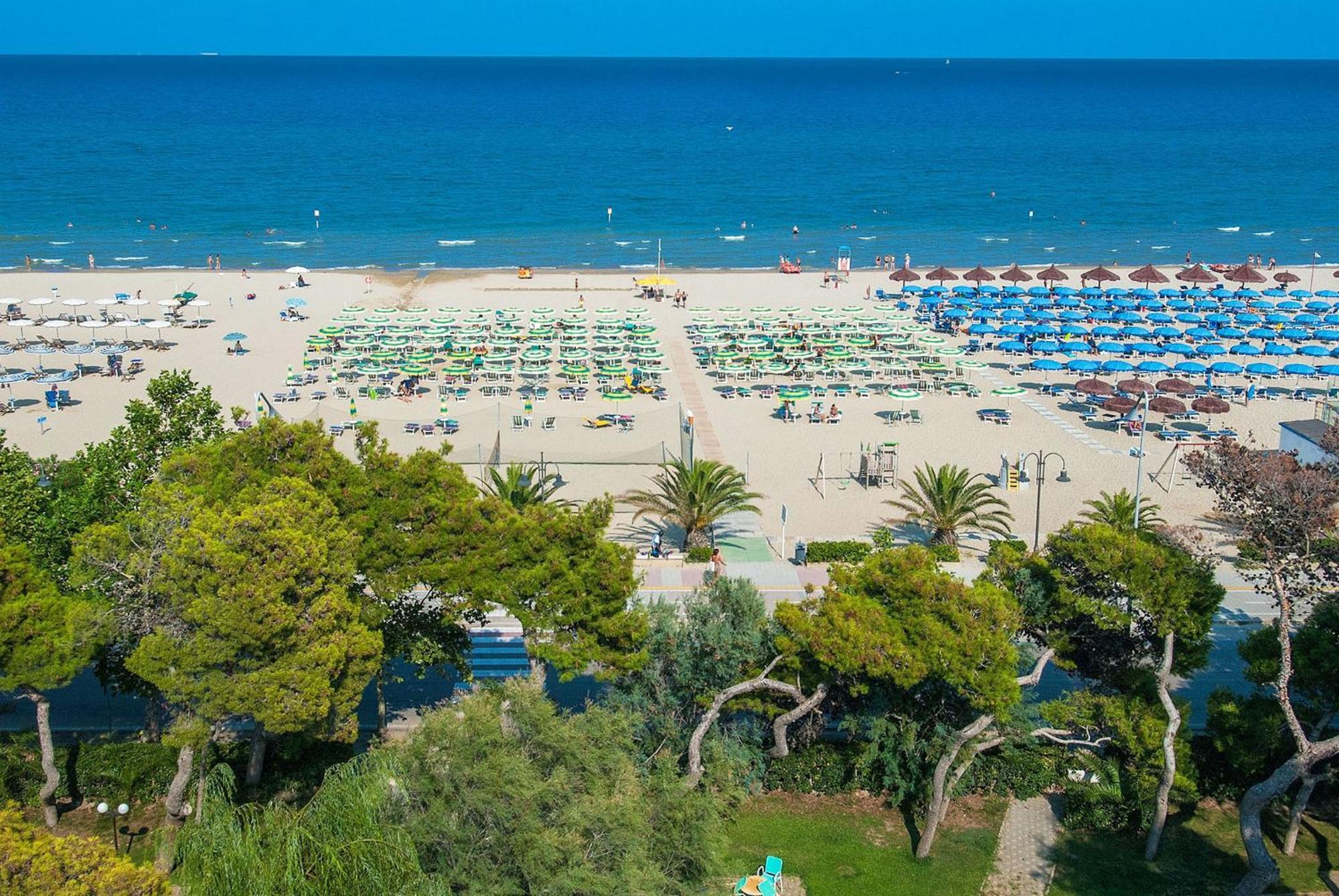 Hotel Smeraldo Giulianova Extérieur photo